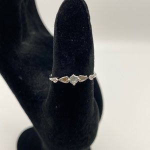 Beautiful Silver Ring w/ Crystals